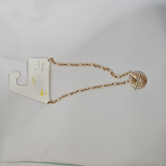 A New Day Toggle and Link Resin Ring Chain Necklace Brown/Gold NWT - Picture 1 of 3